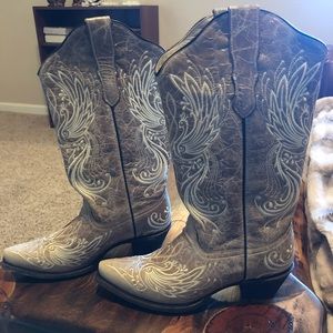 COPY - Corral cowgirl boots! Brand new!